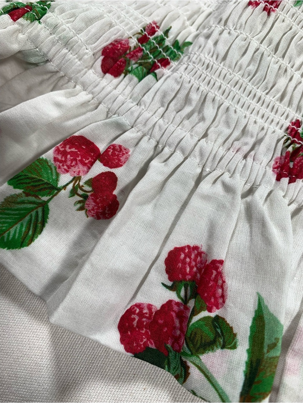 WAYF Raspberry Smocked Ruffle Tank Top Girly 100% Cotton - Picture 7 of 7